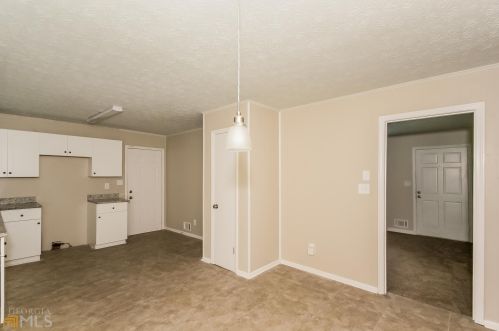 2871 Bretton Dr, Rex GA  30273-2014 exterior