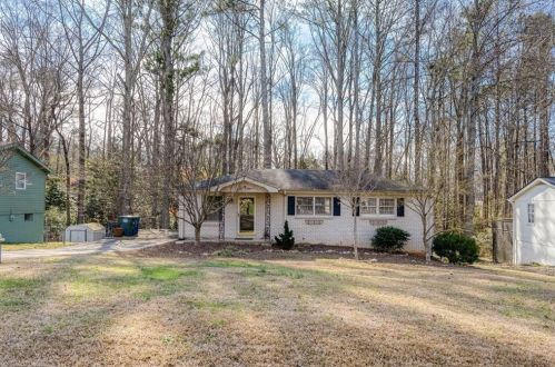2004 Rhett Dr, Kennesaw, GA 30144-1837