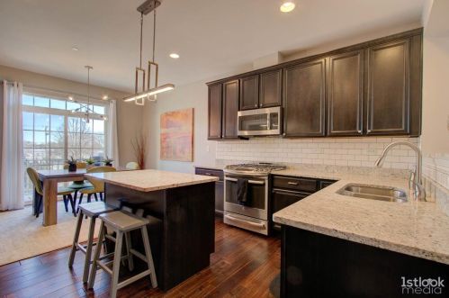 4109 Royal Mews Cir, Naperville IL  60564-7174 exterior