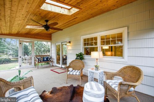 36 Whittier Pkwy, Severna Park MD 21146-3051 exterior