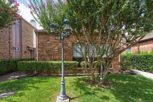 17106 Knots Lndg, Addison TX  75001-5034 exterior