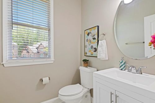 3345 Hagger Way, Atlanta GA  30344-5674 exterior