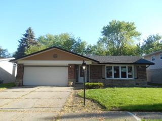 721 Sunset Dr, Glenwood, IL 60425-1126