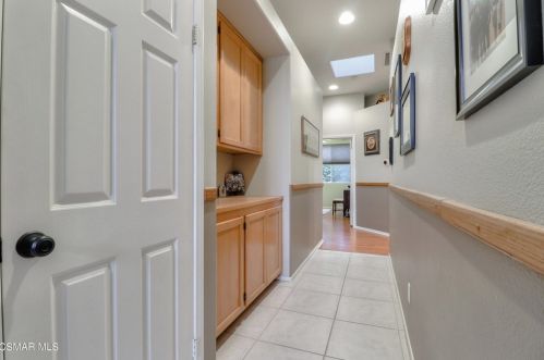 1267 Fitzgerald Rd, Simi Valley CA 93065-4480 exterior