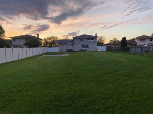 7425 Arran Dr, Frankfort, IL 60423-8642