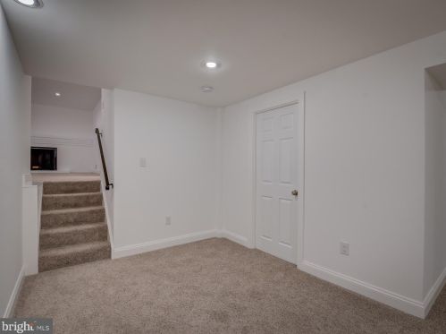 13309 Foxhall Dr, Silver Spring MD exterior