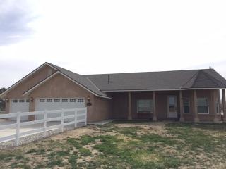 7450 Birch St, Tropico Village, CA 93560-7206