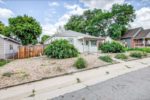 3556 Emerson St, Englewood, CO 80113-3921