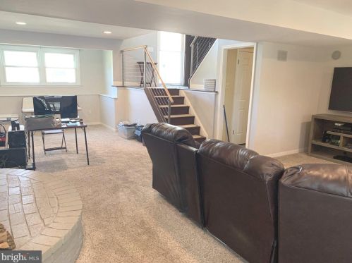 9492 Vollmerhausen Dr, Columbia MD  21046-2004 exterior