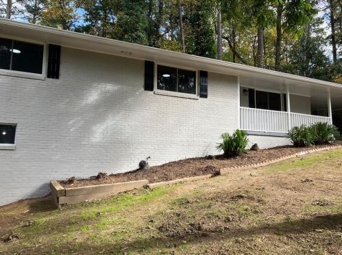 1367 Carolyn Dr, Atlanta GA  30329-3546 exterior