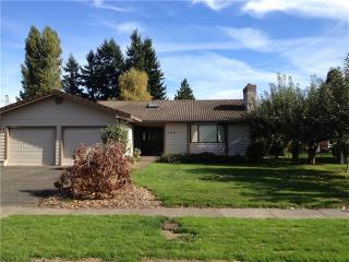 405 Sumner Ave, Sumner, WA 98390-1733