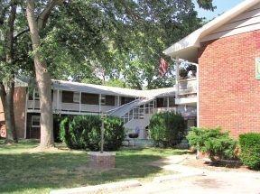 1610 Campbell Ave, Springfield MO  65807-2091 exterior