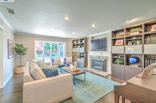 8533 Ardmore Pl, Pleasanton, CA 94568-1111