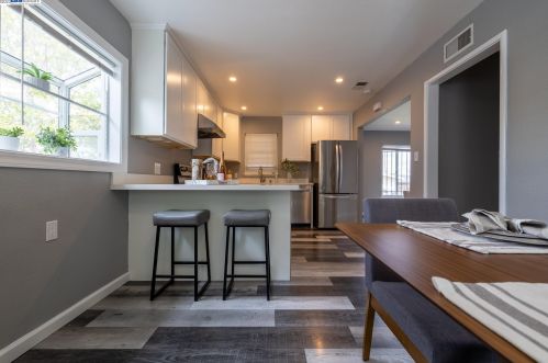 4307 Grammercy Ln, Concord CA  94521-4206 exterior