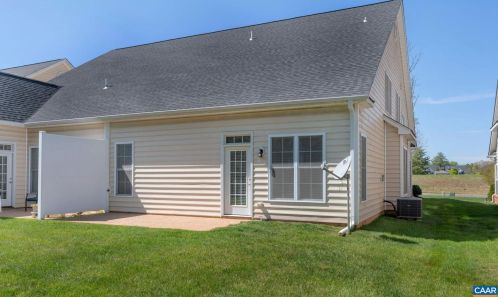 46 Spruce Dr, Bybee, VA 22963-6230