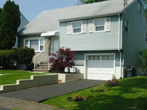 123 Beverly Rd, Bloomfield, NJ 07003-4111