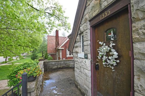 1335 Covedale Ave, Cincinnati OH  45238-3845 exterior