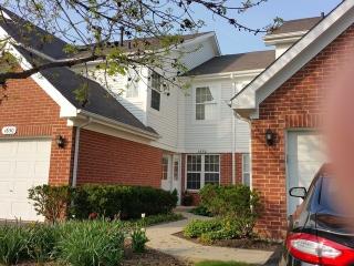 1650 Mansfield Ct, Keeneyville, IL 60172-4036