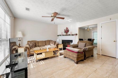 5670 Wells Cir, Stone Mountain, GA 30087-6001