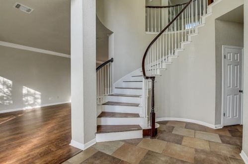 8704 Dorman Cv, Austin TX  78717-4809 exterior