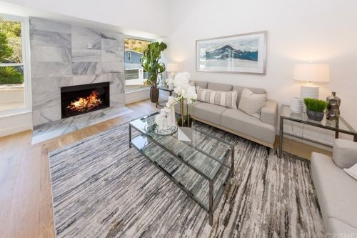 17084 Escalon Dr, Van Nuys CA  91436-3838 exterior