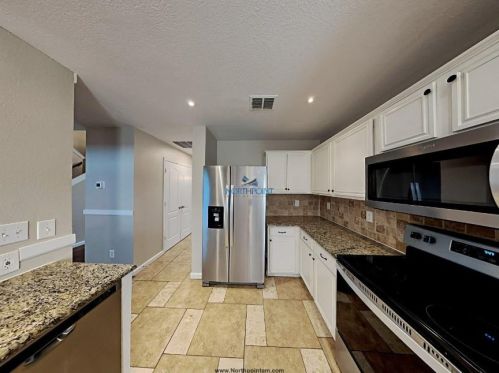 5504 Timber Ridge Ct, Fort Worth TX  76137-4735 exterior