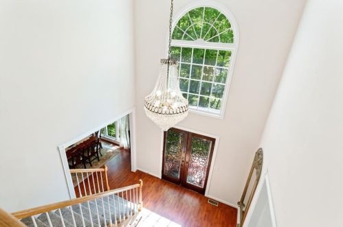 141 Hunting Creek Dr, Marietta, GA 30068-3417