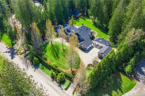 1123 Treemont Way, Spring Glen, WA 98024-7426