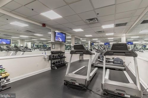 1811 Chestnut St, Philadelphia PA 19103-3721 exterior