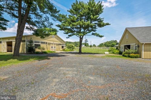 2874 Patuxent Riv Rd, Davidsonville MD 21035-2237 exterior