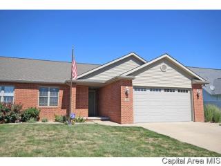 123 Sunkist Dr, Sherman, IL 62684-1900
