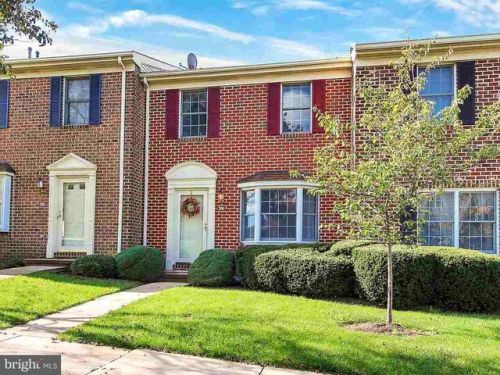 206 Chambers Rdg, York, PA 17402-8818