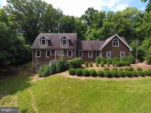 40221 Featherbed Ln, Lovettsville, VA 20180-3528