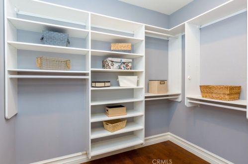 1015 Tiger Tail Dr, Riverside CA  92506-5423 exterior