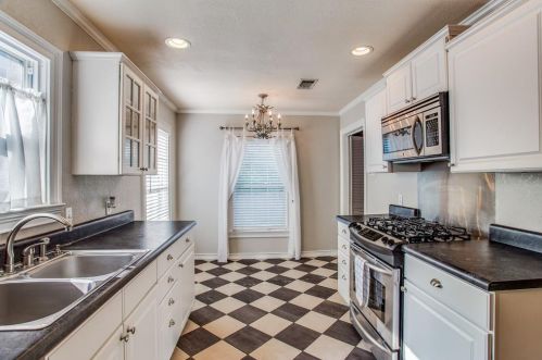 4216 Locke Ave, Fort Worth TX  76107-5520 exterior