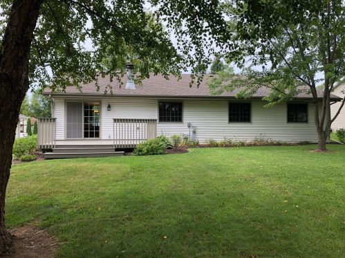 967 Stonefield Ln, Rockford, IL 61108-2592
