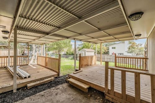 814 Villa Ridge Dr, Garland TX  75043-2659 exterior