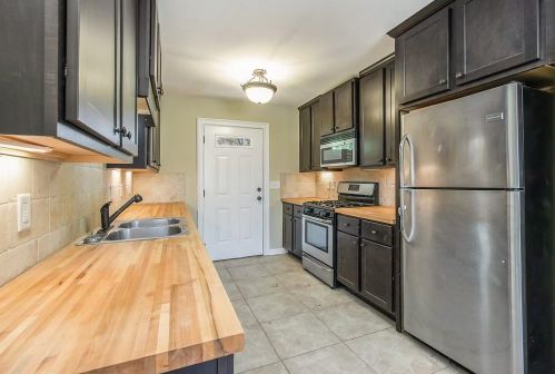 95 Bromack Dr, Atlanta GA  30315-6525 exterior