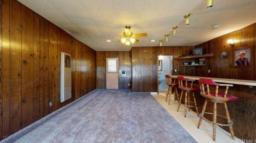 132 Broadbent Dr, Riverside CA  92507-4809 exterior