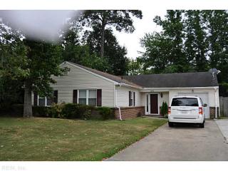 3801 Old Farm Rd, Portsmouth, VA 23703-2704