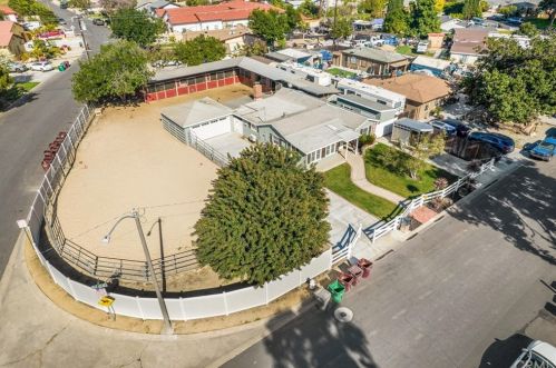 4229 Regent Dr, Santa Ana, CA 92704-2241