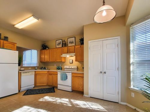 921 Buffalo Springs Dr, Fort Worth TX  76140-5730 exterior
