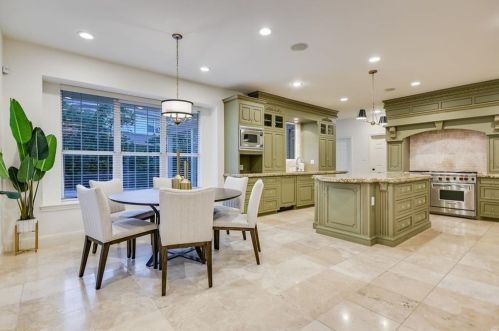 3001 Chatelaine Dr, Austin TX  78746-6895 exterior