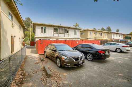 1711 8th St, Davis, CA 95616-2409
