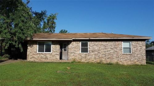 509 Pleasant Dr, Ozark, AR 72949-9565