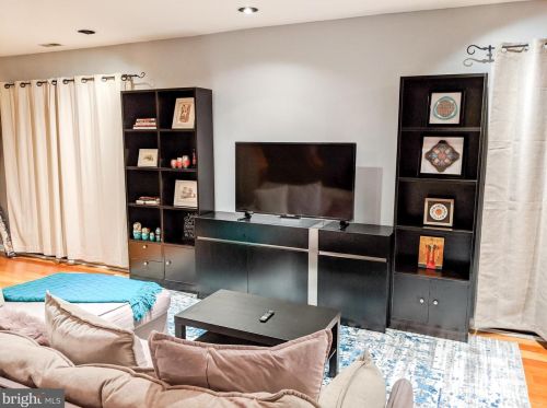 12914 Acorn Hollow Ln, Silver Spring MD  20906-3200 exterior