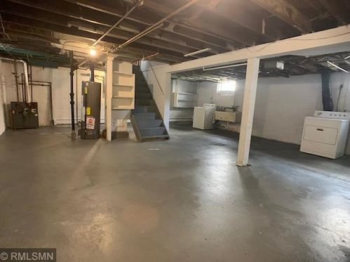 1101 Hudson Rd, Saint Paul MN  55106-6107 exterior