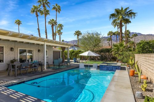 2962 Sonora Rd, Palm Springs, CA 92264-8724