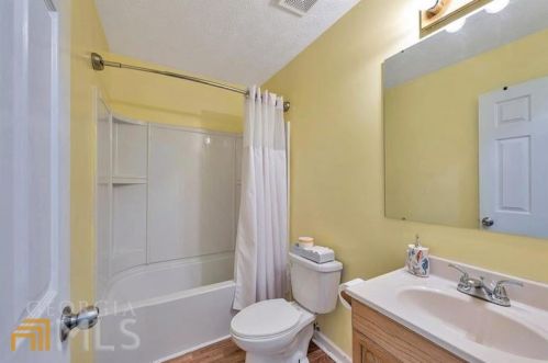 208 Pine St, Stockbridge GA  30281-3800 exterior