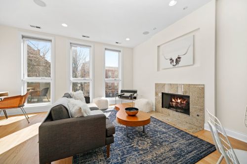 1524 Thomas St, Chicago, IL 60642-3915